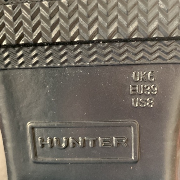 Hunter Original Tour Gloss rain boots in navy - Picture 7 of 8